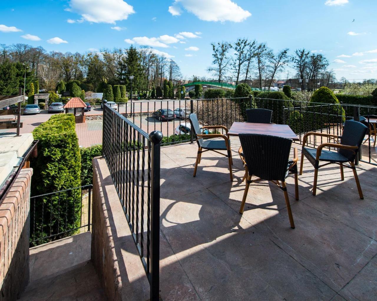 Hotel Nad Pisa Pisz Exterior foto